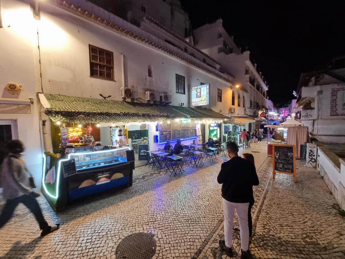 Wonder Charm Guesthouse Albufeira Exteriör bild
