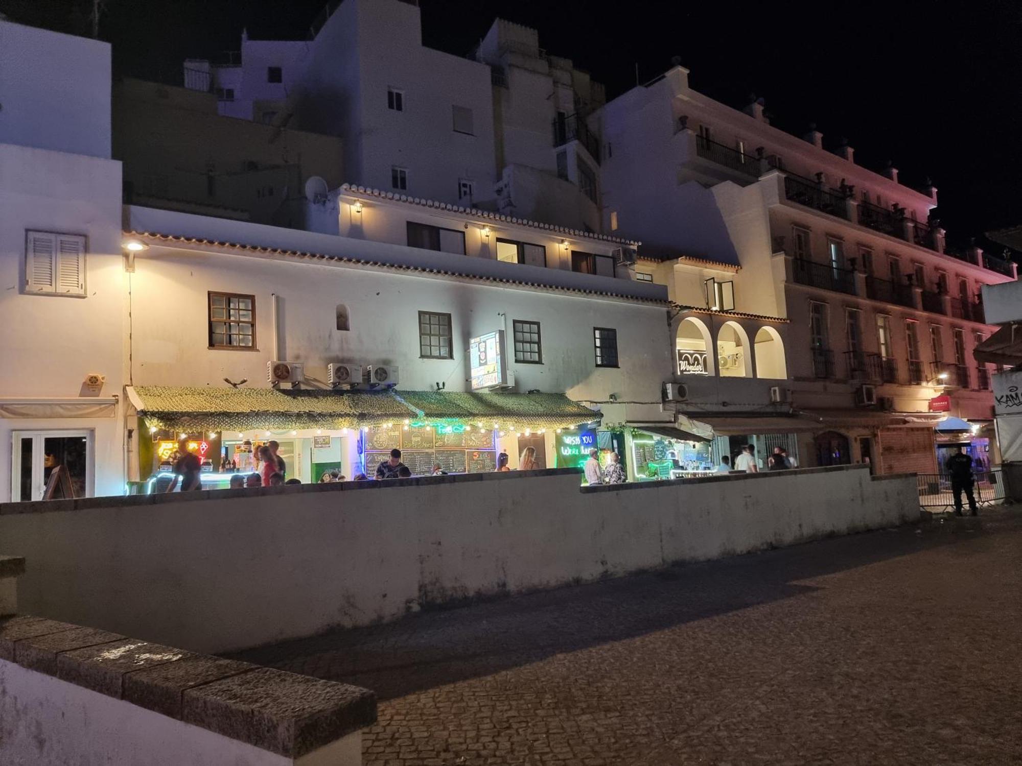 Wonder Charm Guesthouse Albufeira Exteriör bild