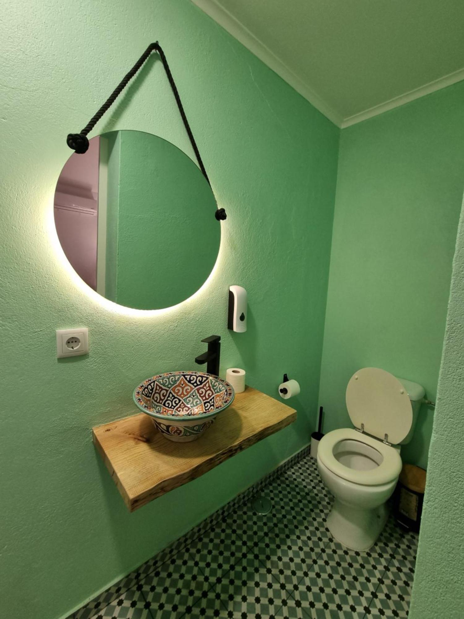 Wonder Charm Guesthouse Albufeira Rum bild